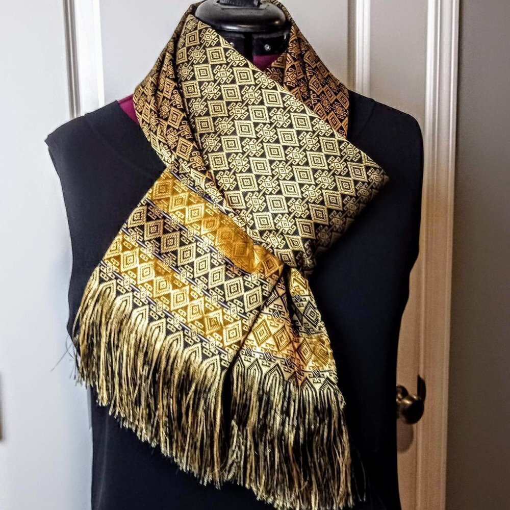 Black Gold Diamond Print Fringed Oblong Scarf Wrap